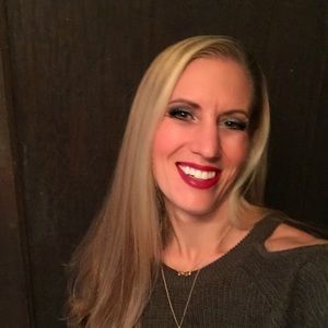 Meet your Posher, Stacy